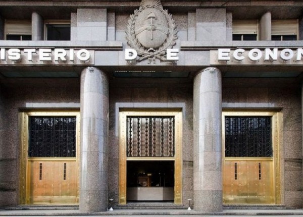 Fachada Ministerio de Economía