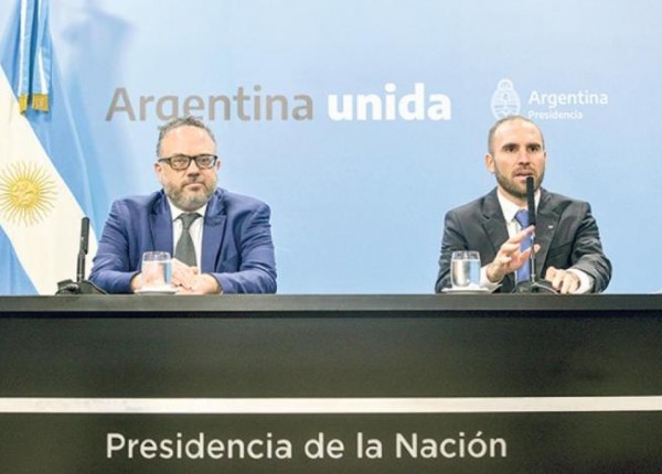 Kulfas y Guzman en conferencia de prensa